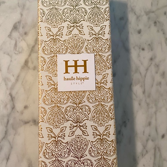 HAUTE HIPPIE SARDINE BAG CHARM - Picture 2 of 3